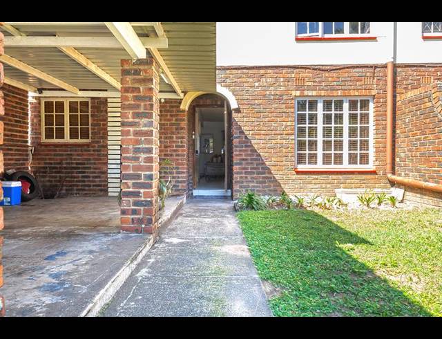 3 BEDROOM DUPLEX FOR SALE IN MANORS